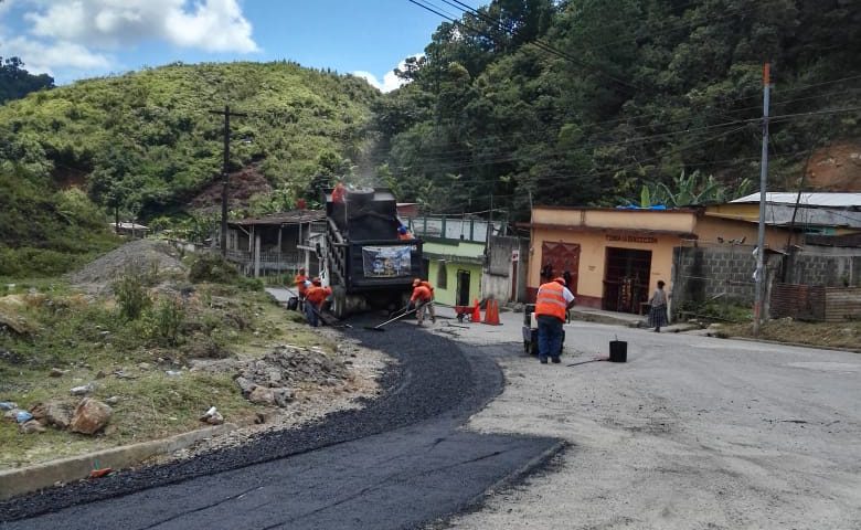 Realizamos Trabajos De Bacheo En San Pedro Carcha Alta Verapaz Covial